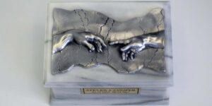Crafting Meaningful Memorials with Marble Urns for Human Ashes